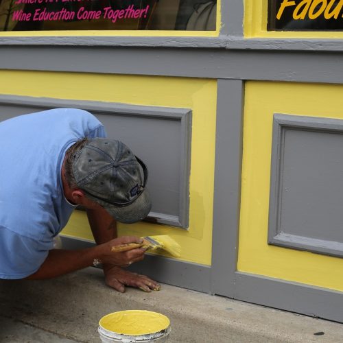 working, painting, paint-438059.jpg